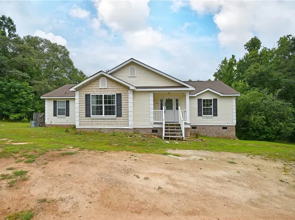 579 Daventon Rd, Honea Path, SC 29654