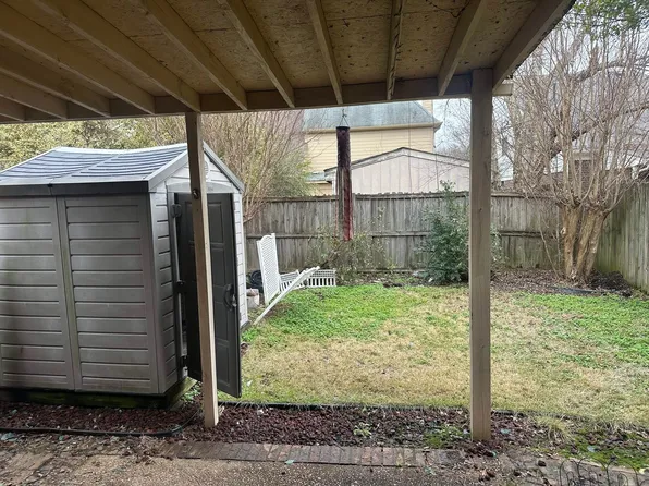 1630 Beaver Trail Dr, Cordova, TN 38016