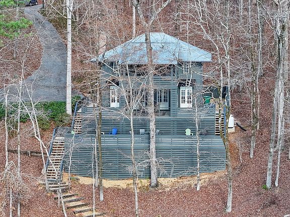 2nd image of 1413 River Rd