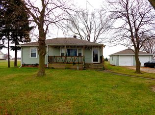 29374 Tracy Rd, Walbridge, OH 43465