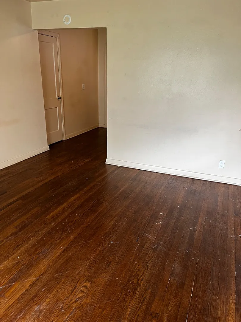 Unit Photo - 1126 Bailey Ave #1126