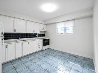 730 Cedar St #7, Oshawa, ON L1H 4M6