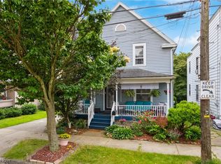 216 Myrtle Pl, Akron, OH