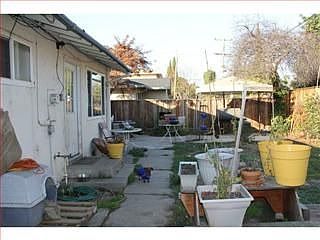 5th image of 194 Smithwood St