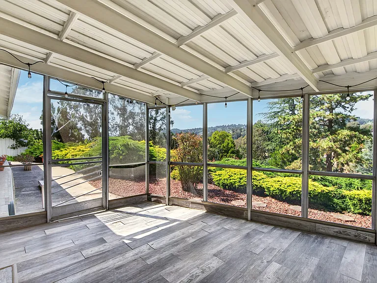 10420 Greenview Dr — Photo 48