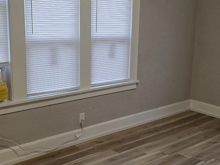 1230 Auburn Ct — Photo 21