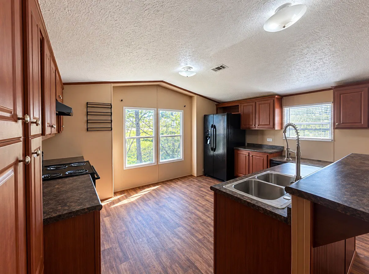 2 bed, 832 sqft, $1,400 — Photo 4