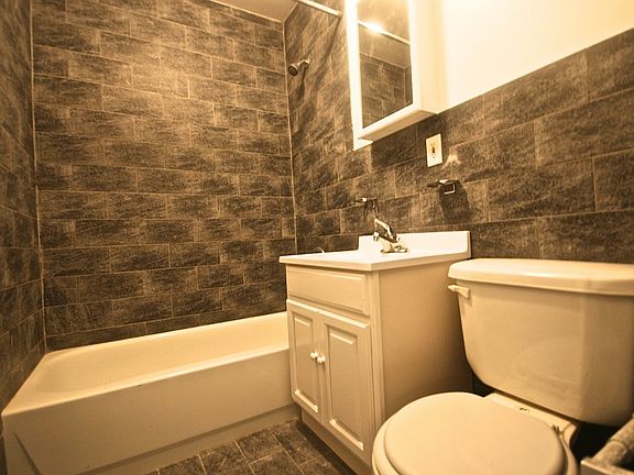 5th image of 482 Nostrand Ave APT 3C