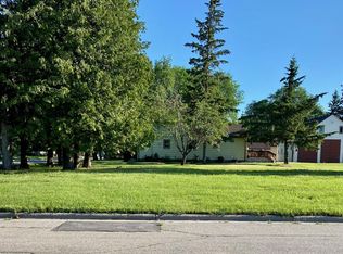 602 Dewey Ave N, Thief River Falls, MN 56701
