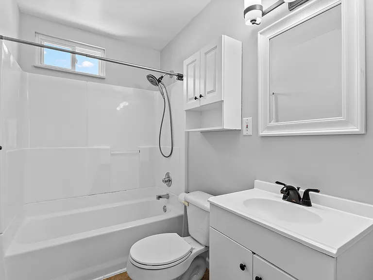 21328 Audette St — Photo 18