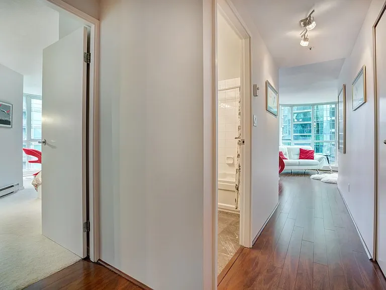 555 Jervis St #1505 — Photo 16