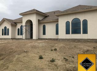 2704 Acadia Dr, Eagle Pass, TX 78852