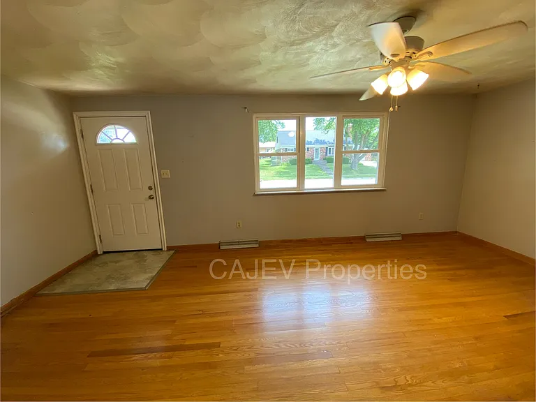 1235 Montego Dr — Photo 4