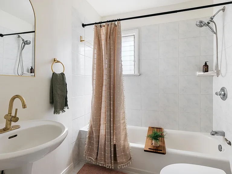 428 N Alta Vista Blvd #1/2 — Photo 9