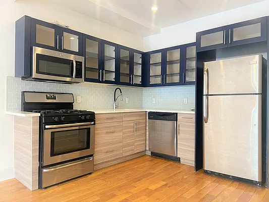 Rented by Gavco Realty Group Inc | media 1