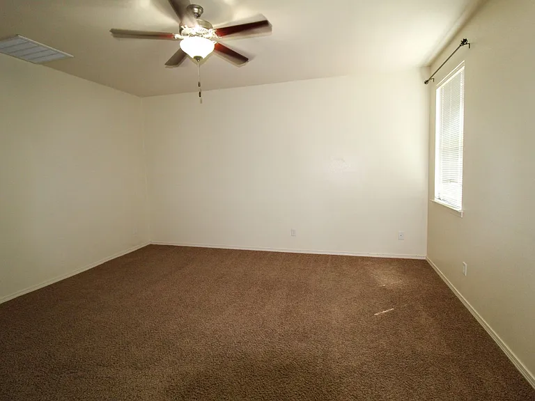 11285 Bullseye St — Photo 9