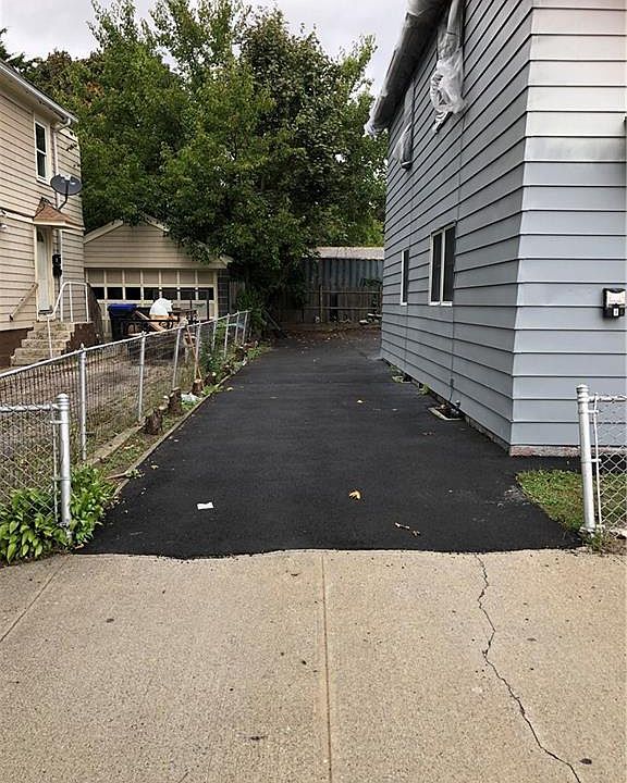 2nd image of 136 Prudence Ave