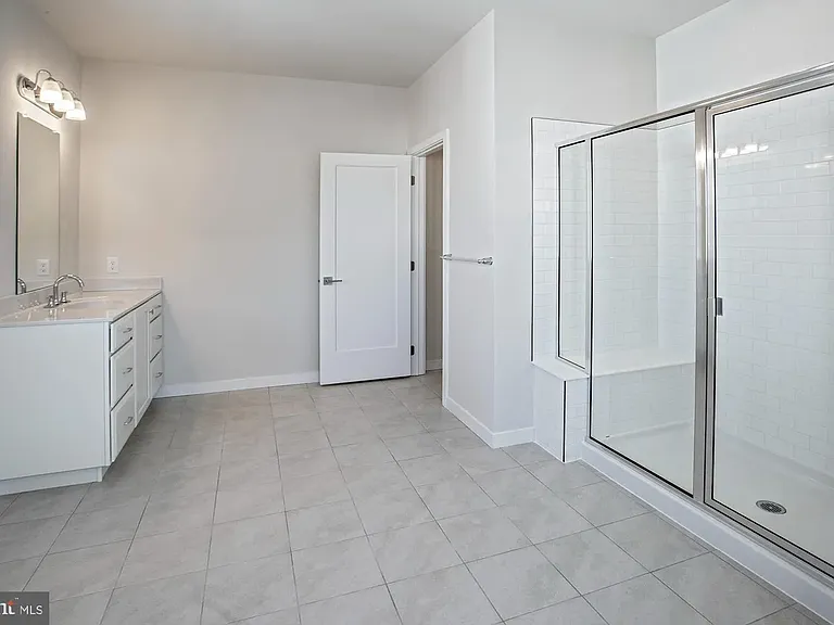 1611 N Lores Landing Rd — Photo 12