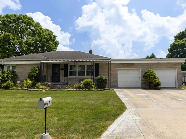 9 E Park Ln, Crawfordsville, IN 47933