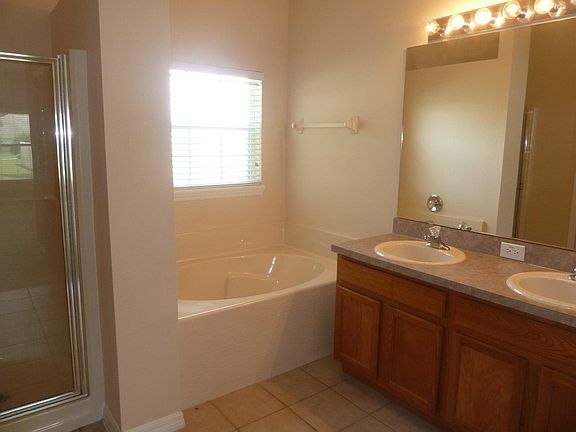4th image of 117 Belgian Way
