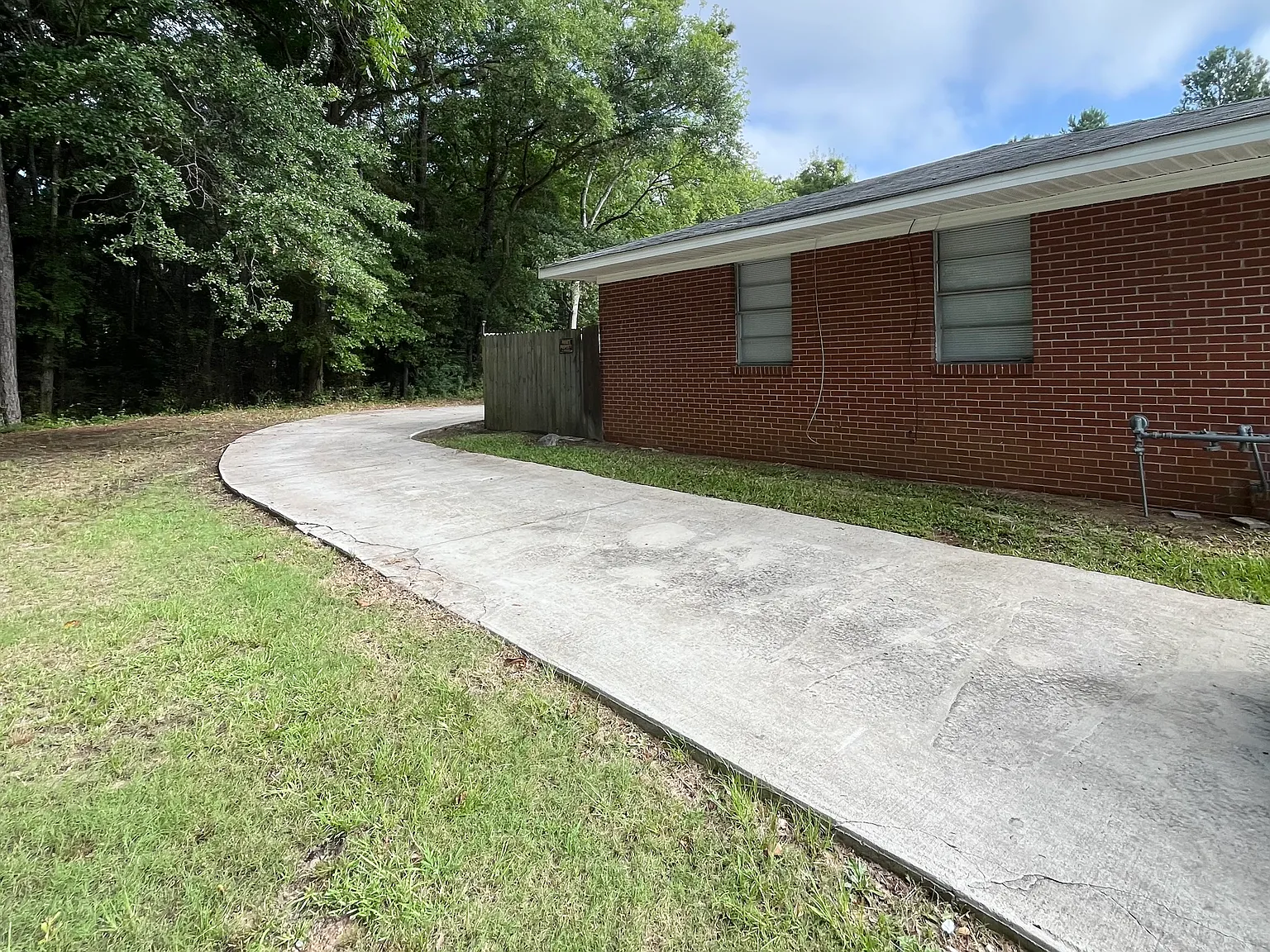 2 bed, 800 sqft, $800 — Photo 2