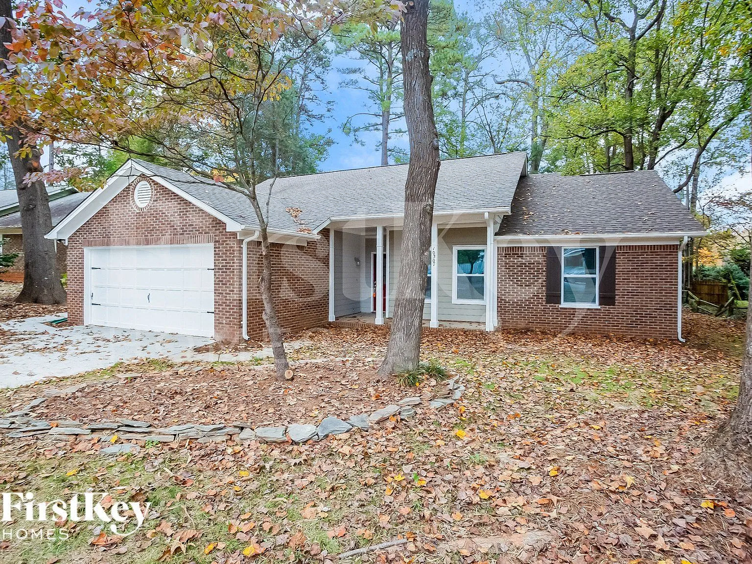3 bed, 2.0 bath, 1524 sqft, $2,130 — Photo 3