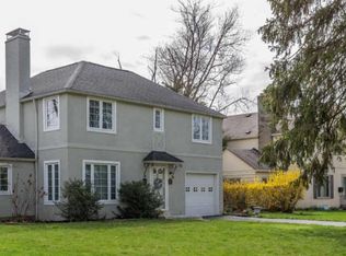 2015 Inchcliff Rd, Upper Arlington, OH 43221