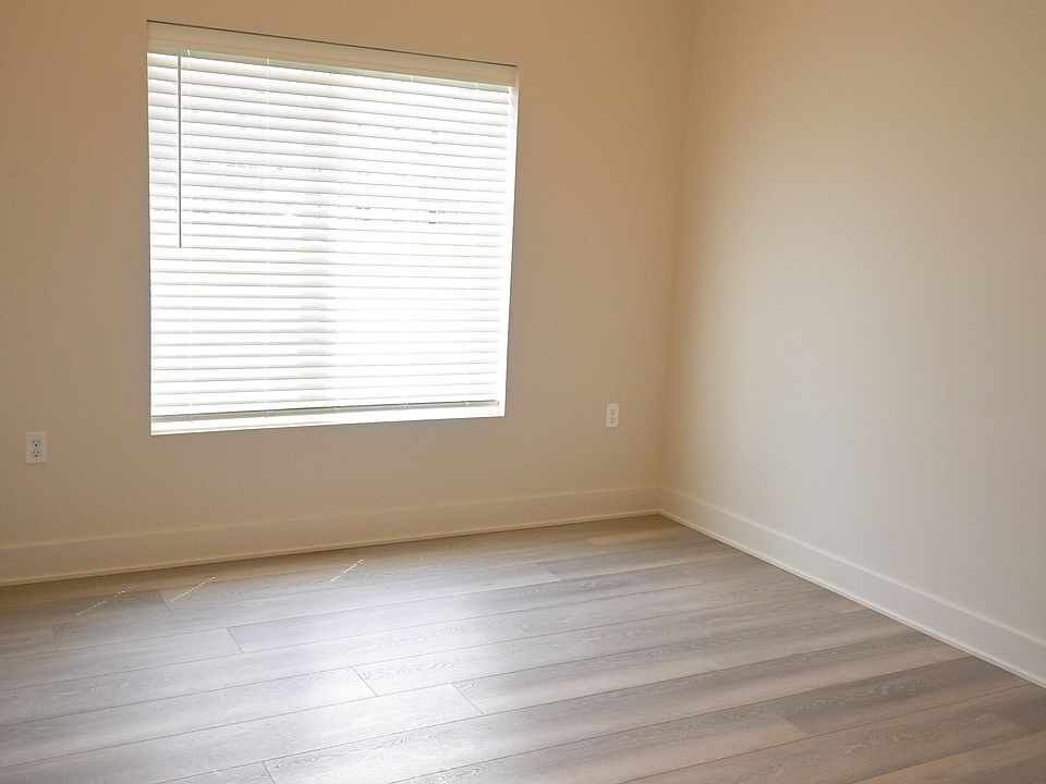 25245 Golden Way Dr Unit 107, photo 29