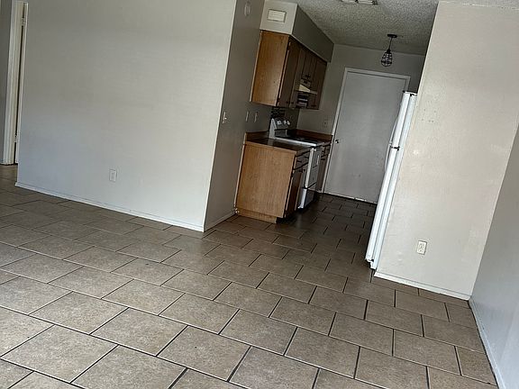 3rd image of 14781 Sunset St APT B