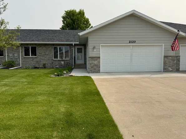 2120 Crystal Ave SE, Aberdeen, SD 57401