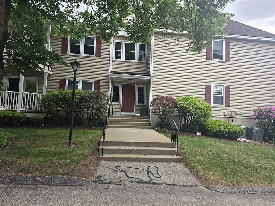 690 S Porter St #28