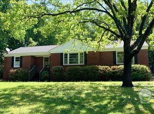 122 Woodland Dr, Greenville, SC 29617