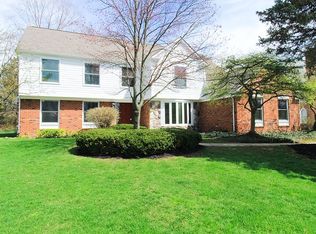 4874 Riverchase Dr, Troy, MI