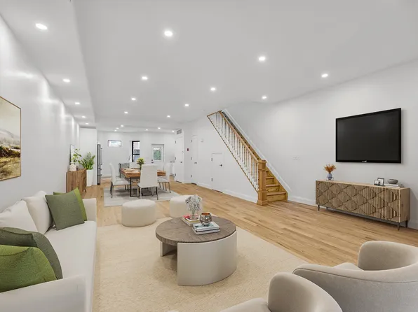 257 East 28th Street image 4 of 19