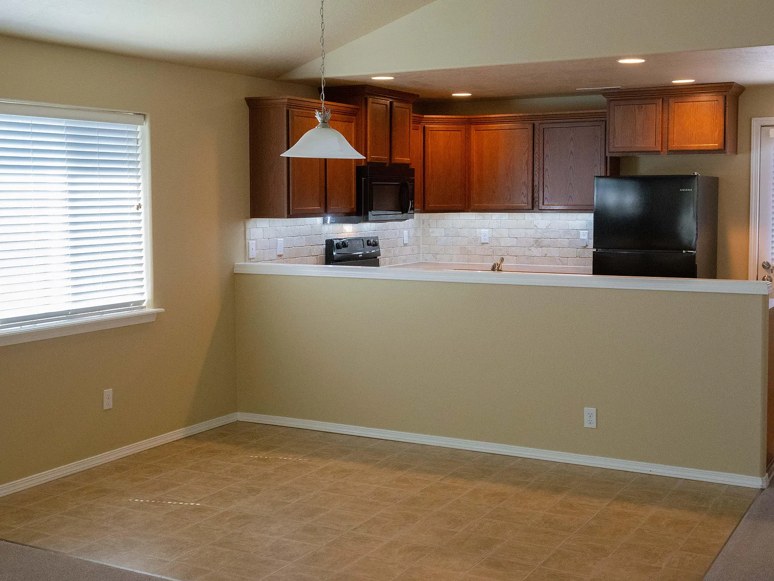 324 SW Homestead Ave — Photo 3