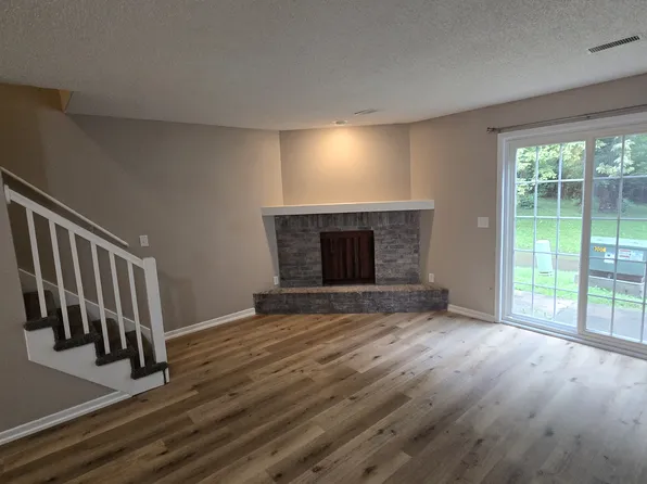 3004 SE 20th St #3, Des Moines, IA 50320