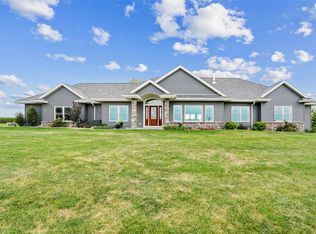 4093 70th St, Grinnell, IA 50112