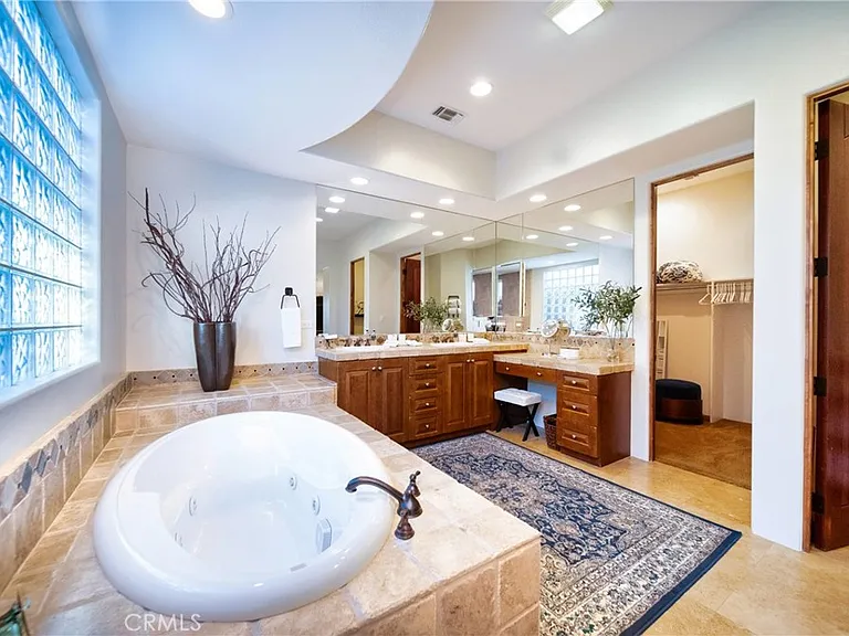 56705 Village Dr — Photo 19