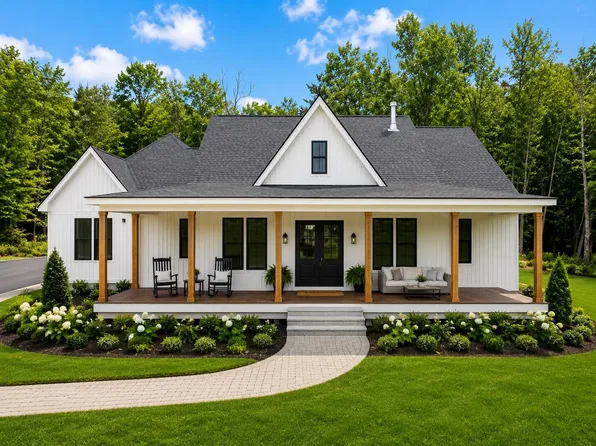 1 Jaytee Drive, Alton, NH 03809