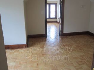 2855 E 82nd St #3F, Chicago, IL 60617