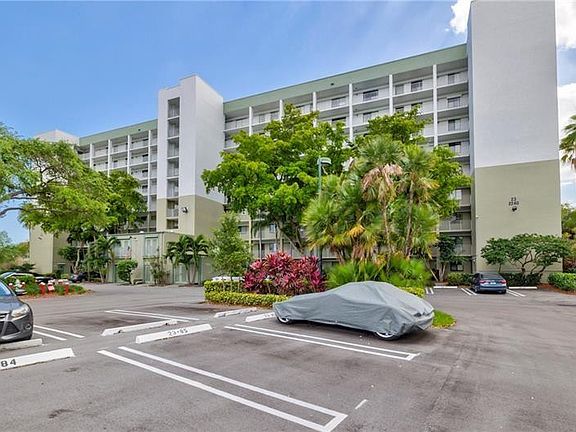2nd image of 2240 N Cypress Bend Dr APT 802