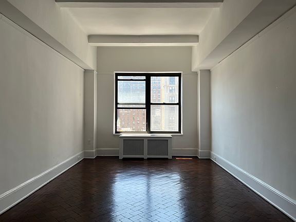 3rd image of 160 W 73rd St APT 9k