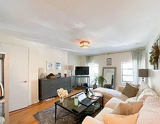 Rented by Kahen Properties