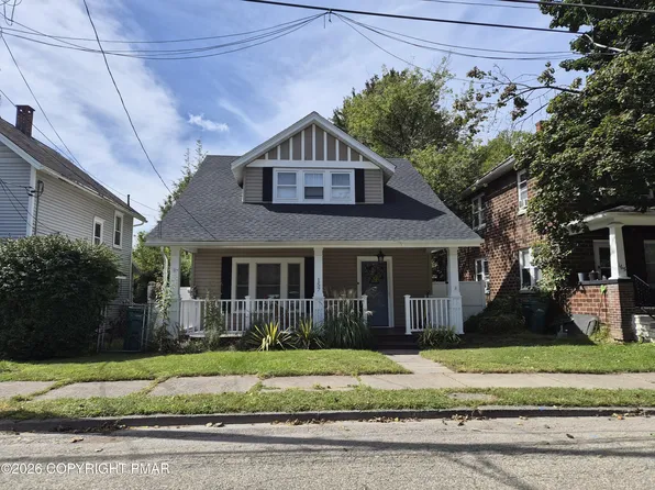 157 State St, East Stroudsburg, PA 18301