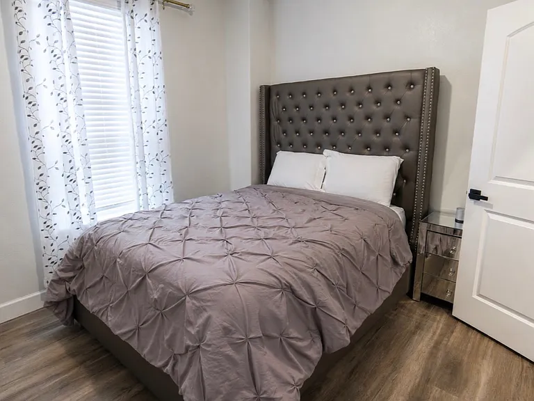 7812 Colonial Ln — Photo 6