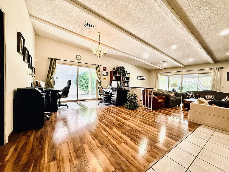 2212 Plaza Del Prado — Photo 20