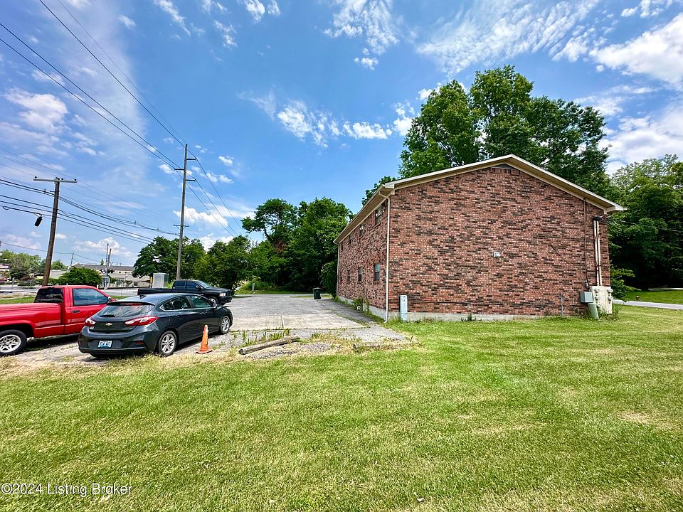 2nd image of 8500 Standing Oak Dr