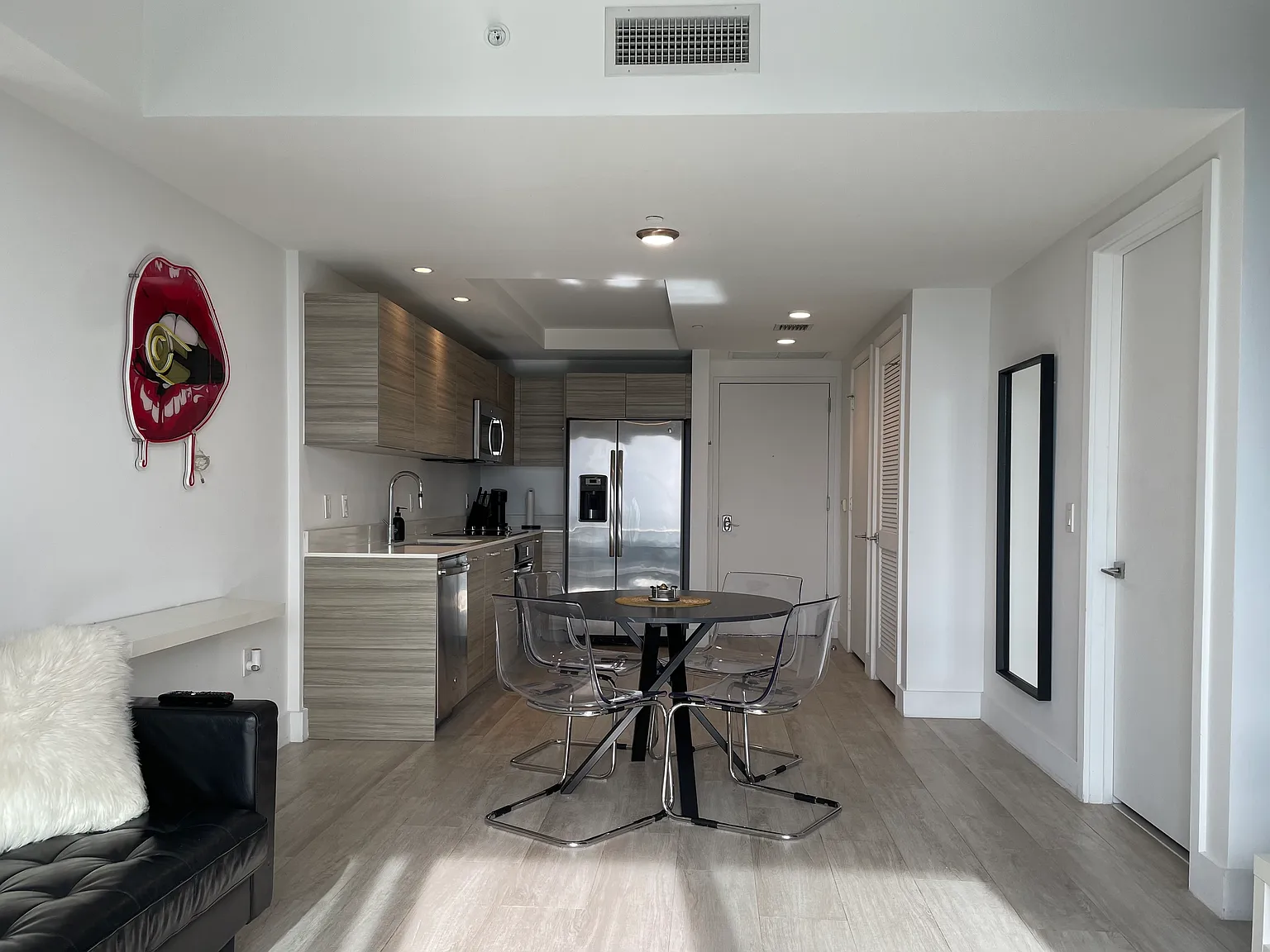 1 bed, 620 sqft, $3,000 — Photo 2