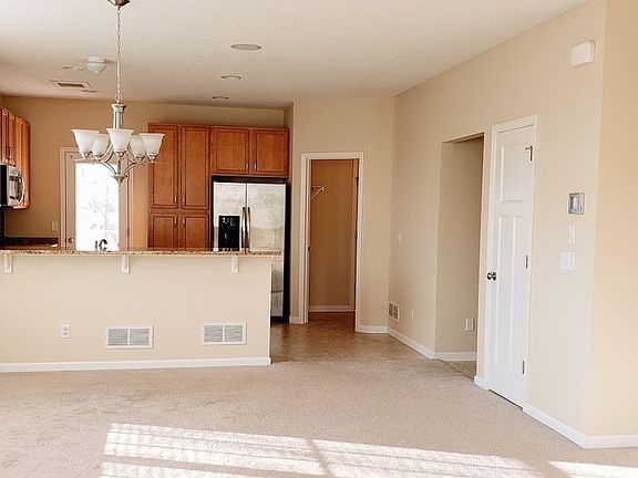 3rd image of 11376 Beechwood Ln