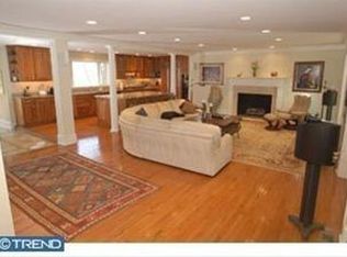 452 Colebrook Ln, Bryn Mawr, PA 19010